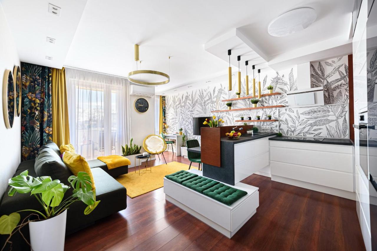 Hid19 Apartman Gyor Belvaros-Free Parking-Terrace Az Rq Vizi Elmenypark Es Gyogyfuerdonel Ngoại thất bức ảnh