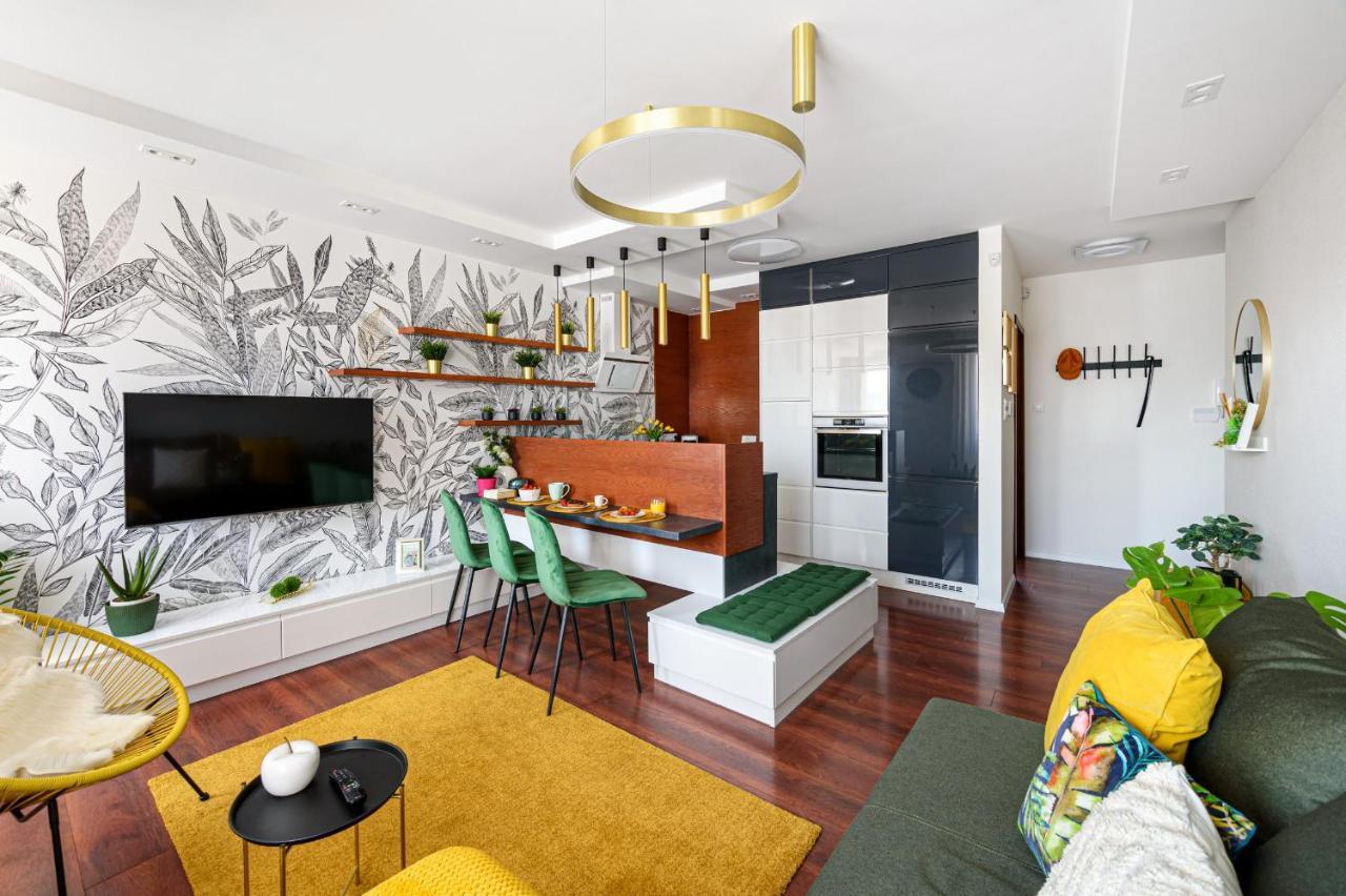 Hid19 Apartman Gyor Belvaros-Free Parking-Terrace Az Rq Vizi Elmenypark Es Gyogyfuerdonel Ngoại thất bức ảnh