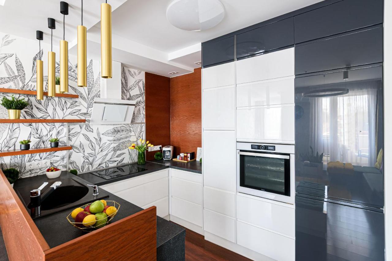Hid19 Apartman Gyor Belvaros-Free Parking-Terrace Az Rq Vizi Elmenypark Es Gyogyfuerdonel Ngoại thất bức ảnh